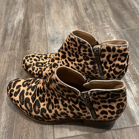 Lucky Brand Leopard Print Boots Real Hair Booties Mobwife - Picture 5 of 12